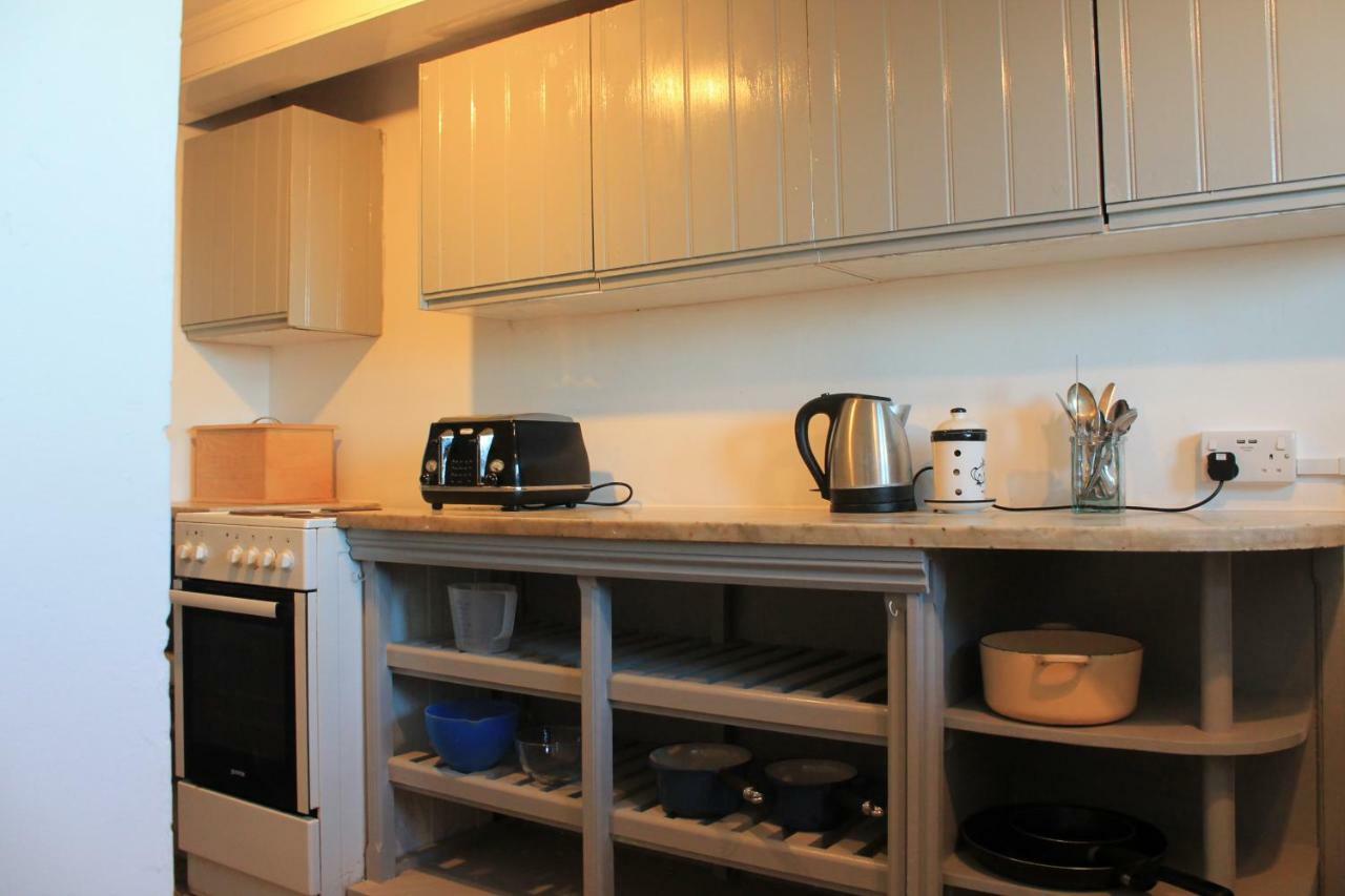 Snowdrop Cottage Γκλόστερ Εξωτερικό φωτογραφία